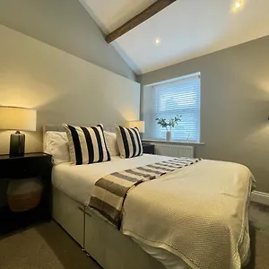 queens-cottage-skipton.yorkshirehotels.net/